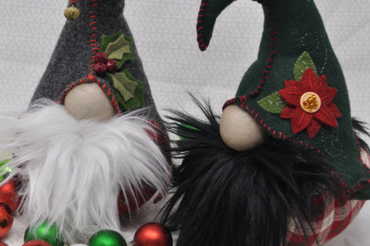 Wool Applique Digital Pattern - Mungo Gnome December Series